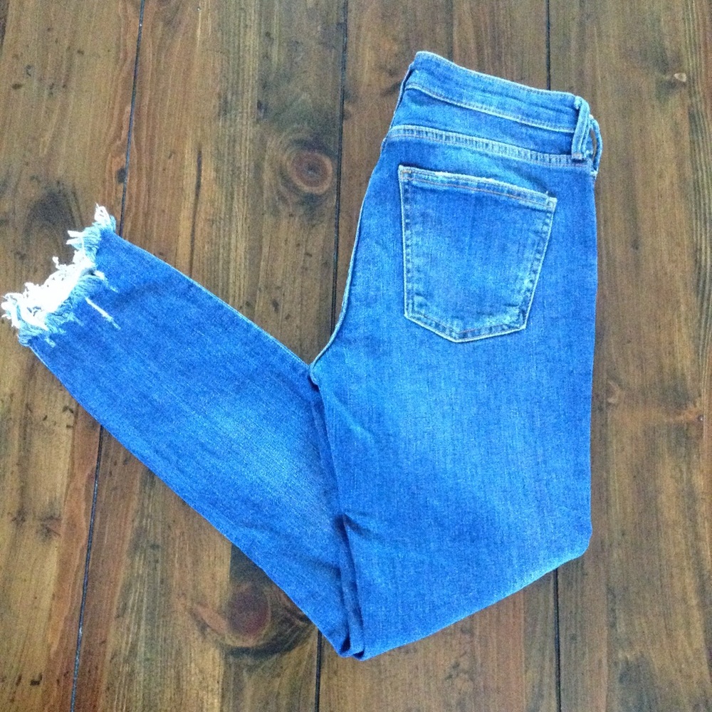 Zara Woman High Waisted Frayed Hem Jean